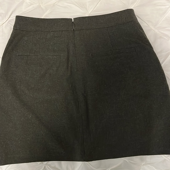 Madewell olive green lined miniskirt Size 4. Wool blend.  Never worn! - Picture 6 of 8